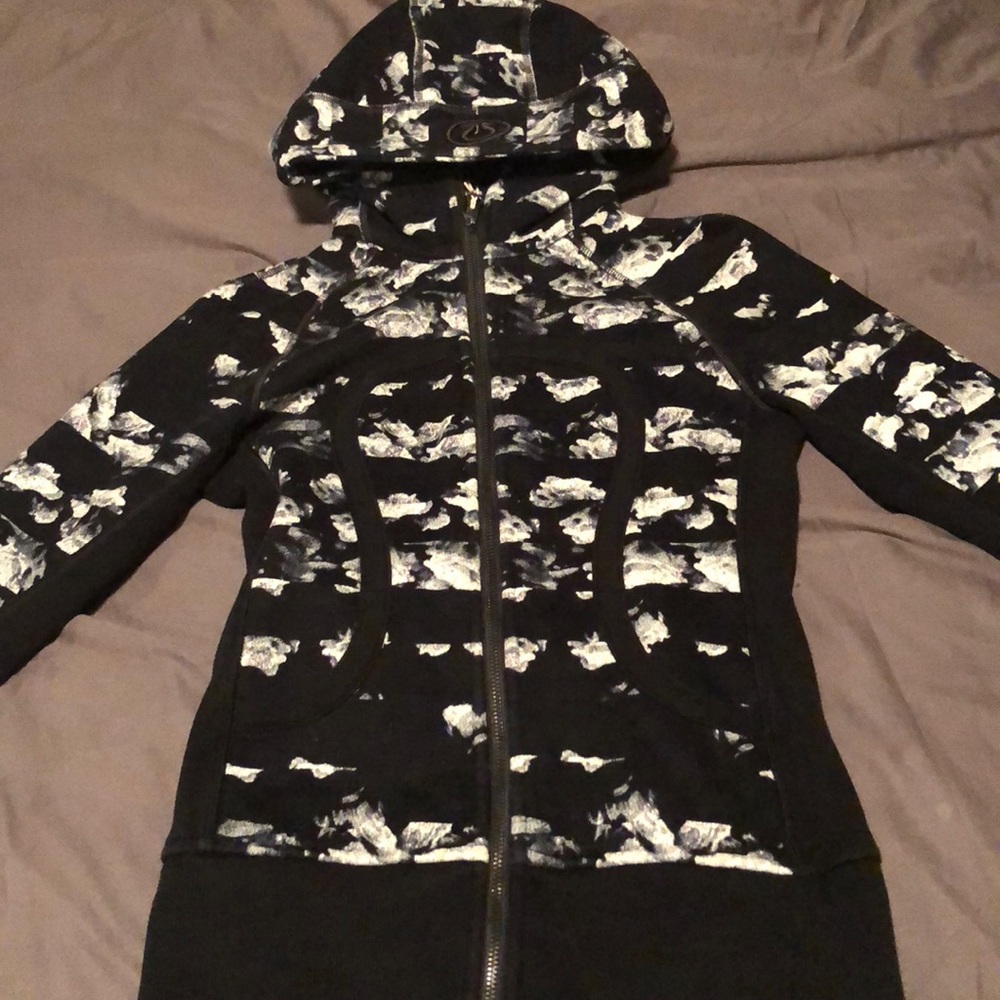 Lululemon sweater